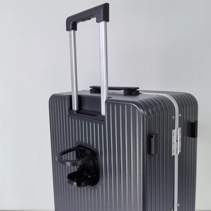 Luxury Cabin Luggage high quality